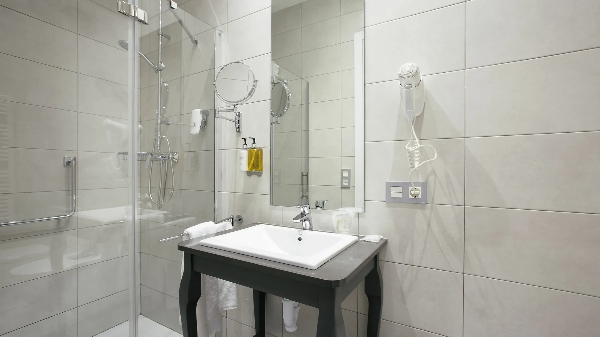 Pensjonat Legazpi Doce Rooms&Suites San Sebastián